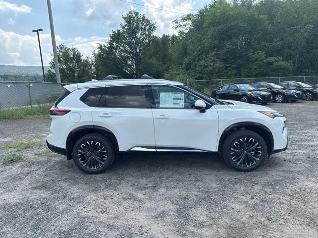 Photo of 2025 Everest White Pearl Nissan Rogue