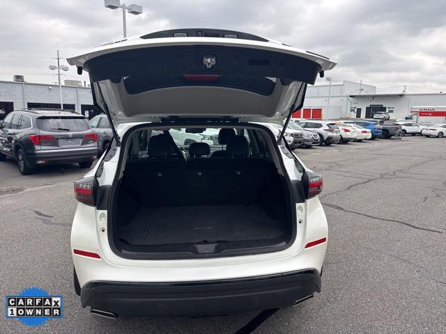 Photo of 2024 Pearl White Tricoat Nissan Murano