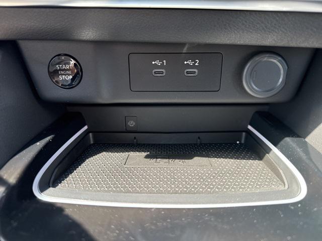 Photo of 2025 Baja Storm Metallic/Super Black Nissan Rogue