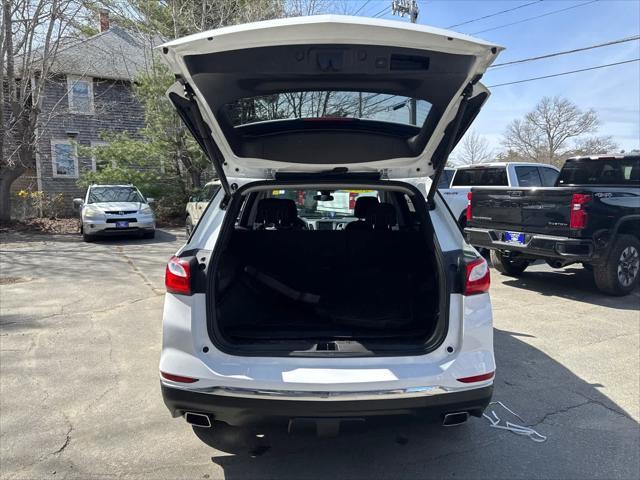 Photo of 2020 Summit White Chevrolet Equinox