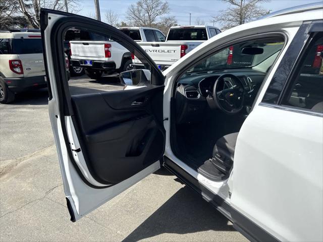Photo of 2020 Summit White Chevrolet Equinox