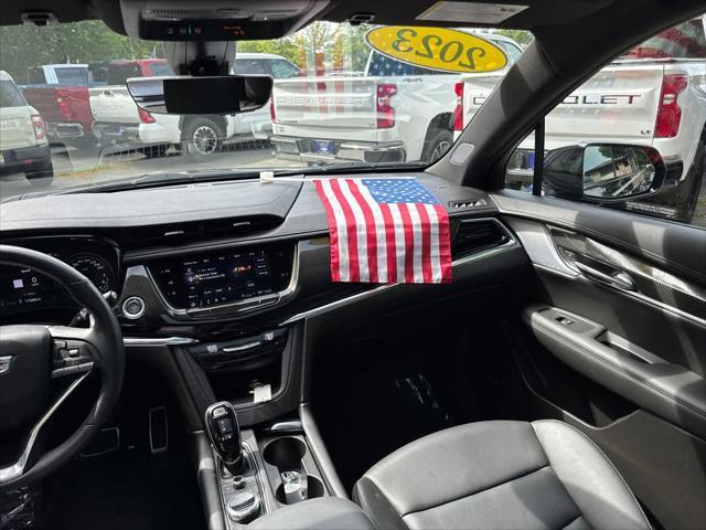 Photo of 2023 Stellar Black Metallic Cadillac XT6