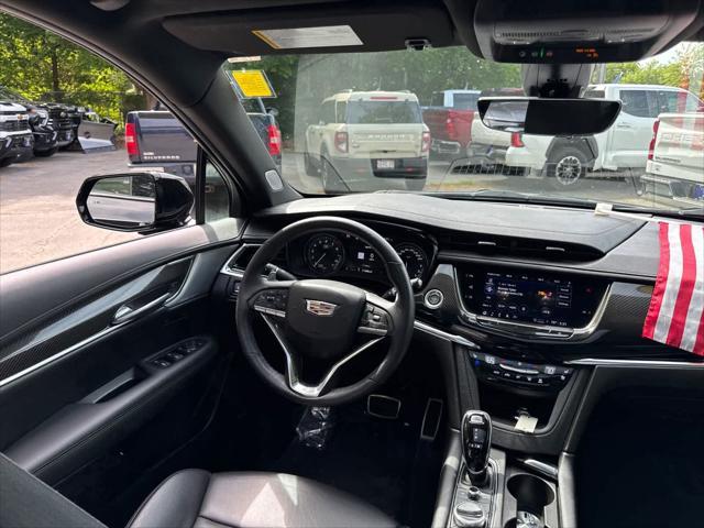 Photo of 2023 Stellar Black Metallic Cadillac XT6