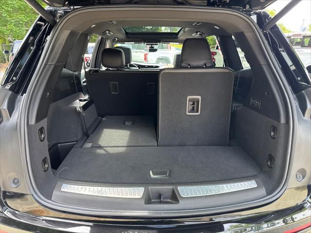 Photo of 2023 Stellar Black Metallic Cadillac XT6