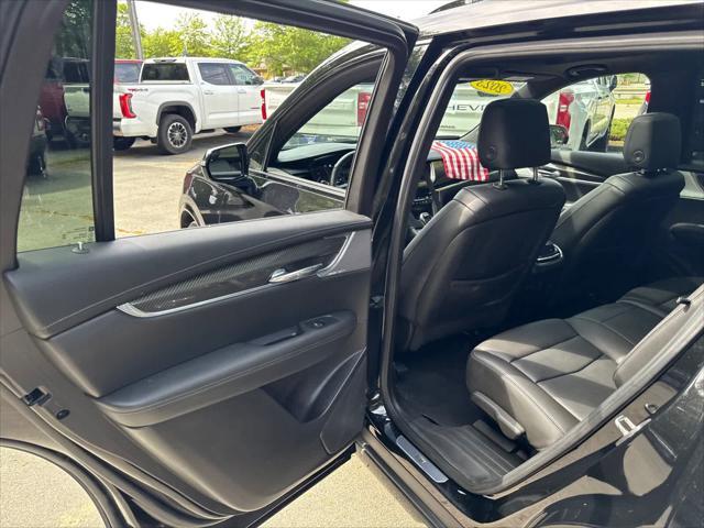 Photo of 2023 Stellar Black Metallic Cadillac XT6