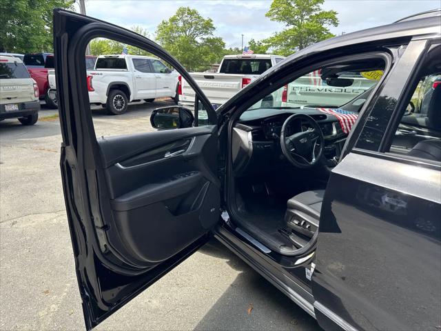 Photo of 2023 Stellar Black Metallic Cadillac XT6