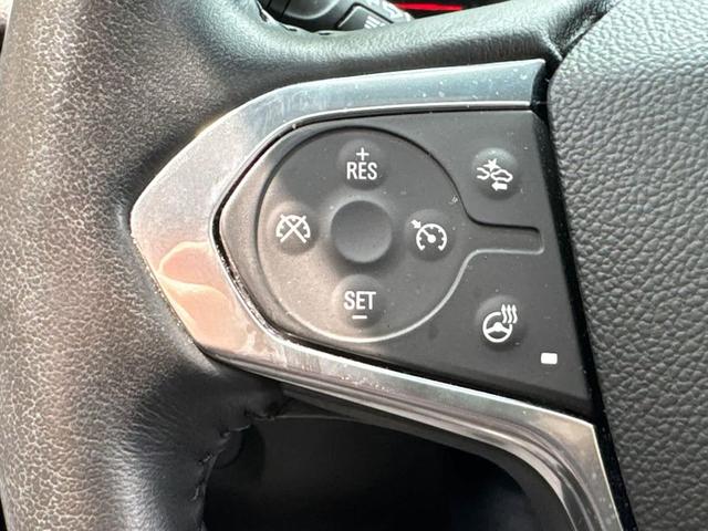 Photo of 2022 Mosaic Black Metallic Chevrolet Traverse