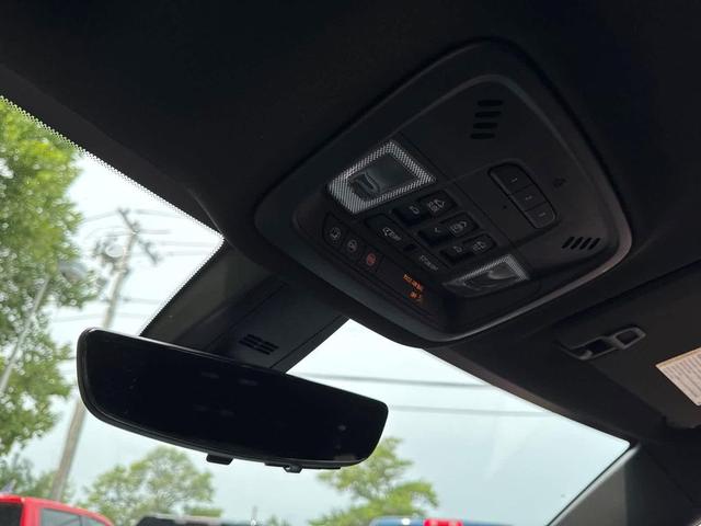 Photo of 2022 Mosaic Black Metallic Chevrolet Traverse