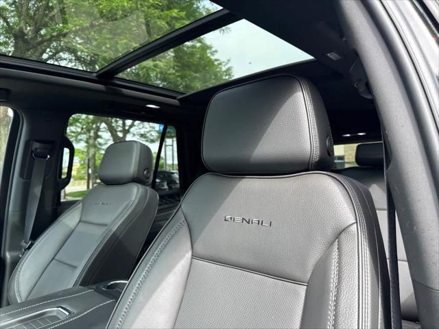 Photo of 2023 Onyx Black GMC Yukon