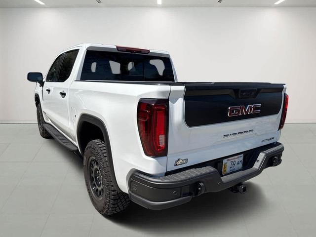Photo of 2024 Summit White GMC Sierra 1500