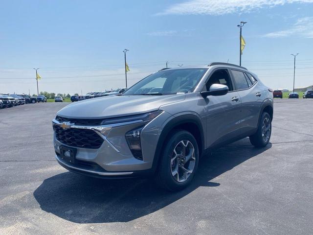 Photo of 2025 Sterling Gray Metallic Chevrolet Trax