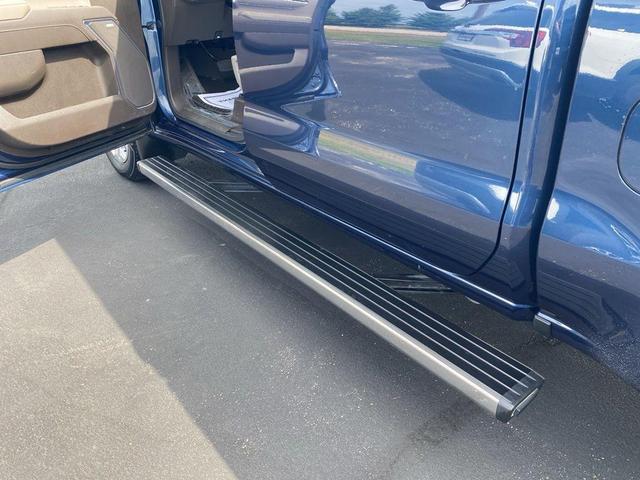 Photo of 2022 Northsky Blue Metallic Chevrolet Silverado 1500