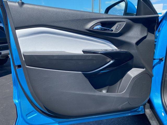 Photo of 2025 Marina Blue Chevrolet Trax