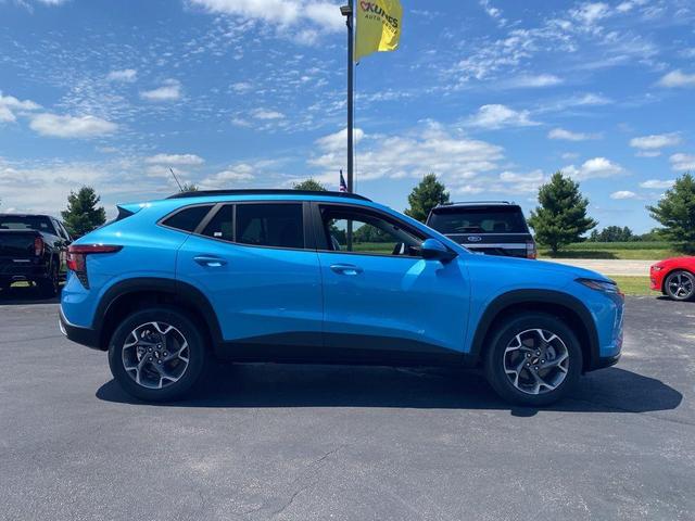 Photo of 2025 Marina Blue Chevrolet Trax