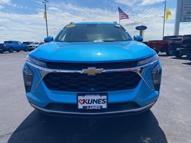 Photo of 2025 Marina Blue Chevrolet Trax
