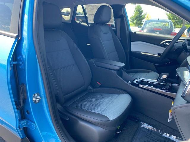 Photo of 2025 Marina Blue Chevrolet Trax