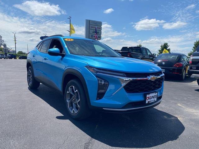 Photo of 2025 Marina Blue Chevrolet Trax