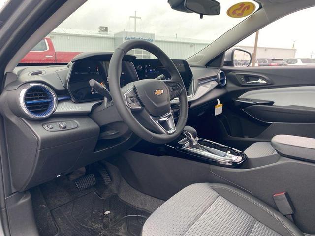Photo of 2025 Sterling Gray Metallic Chevrolet Trax