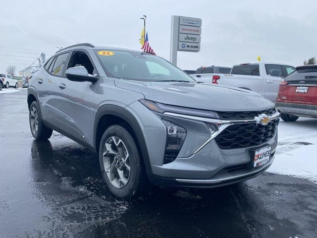 Photo of 2025 Sterling Gray Metallic Chevrolet Trax