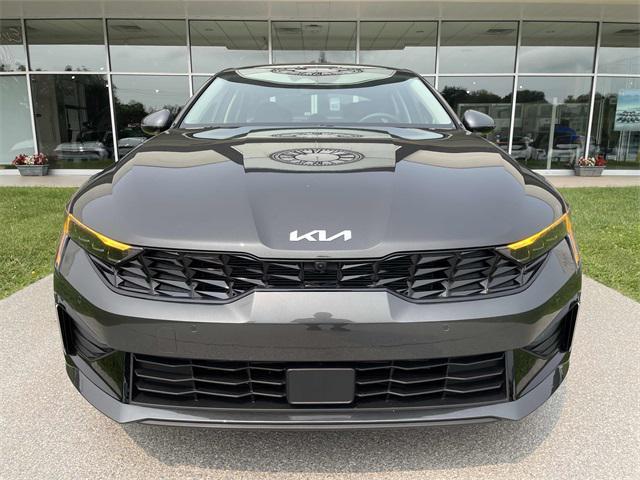 Photo of 2025 Interstellar Gray Kia K5