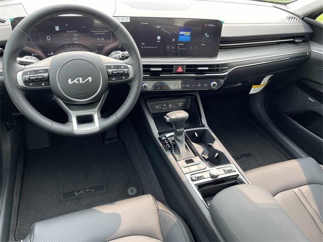 Photo of 2025 Interstellar Gray Kia K5