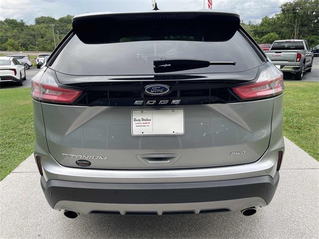 Photo of 2024 Silver Metallic Ford Edge
