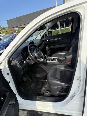 Photo of 2017 Snowflake White Pearl Mica Mazda CX-5