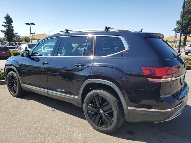 Photo of 2018 Deep Black Volkswagen Atlas
