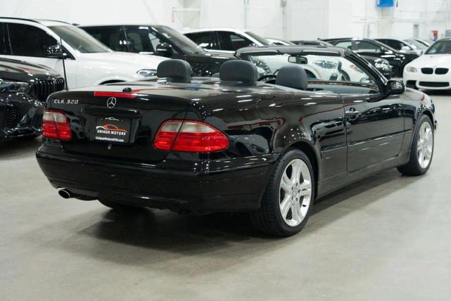 Photo of 2003 Black Mercedes-Benz CLK-Class