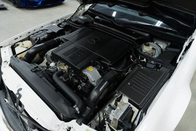 Photo of 1997 Polar White Mercedes-Benz SL-Class