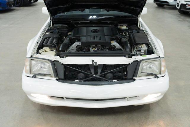 Photo of 1997 Polar White Mercedes-Benz SL-Class