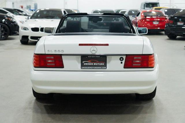 Photo of 1997 Polar White Mercedes-Benz SL-Class
