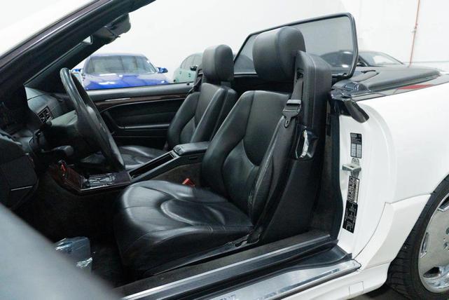 Photo of 1997 Polar White Mercedes-Benz SL-Class