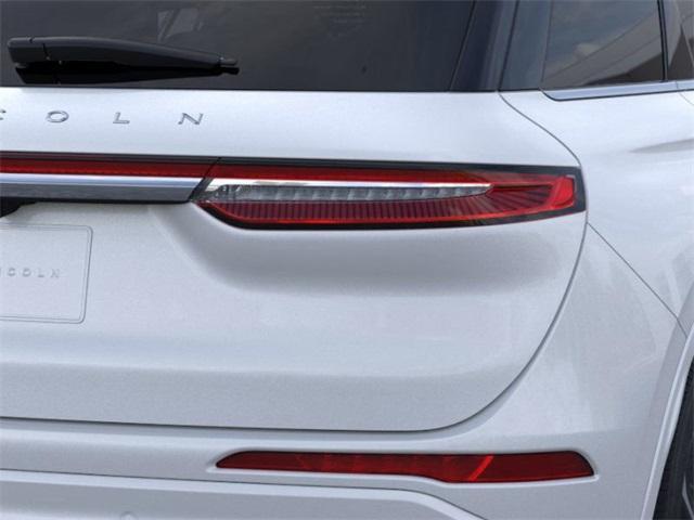 Photo of 2025 Crystal White Lincoln Corsair