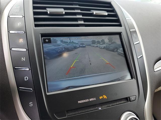 Photo of 2018 Ingot Silver Metallic Lincoln MKC