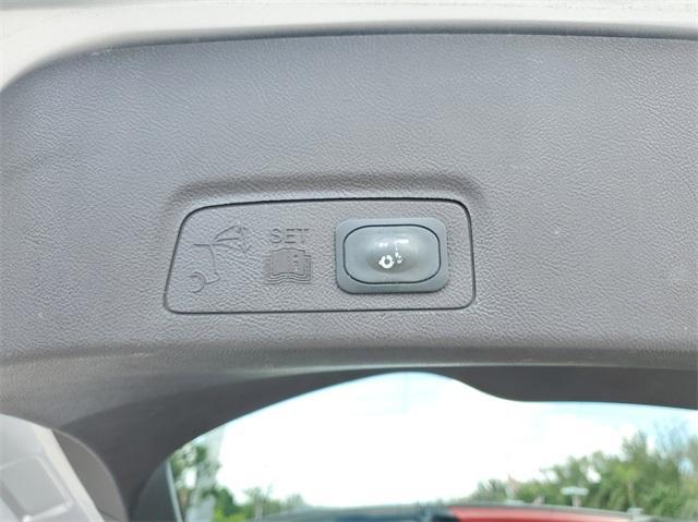 Photo of 2018 Ingot Silver Metallic Lincoln MKC