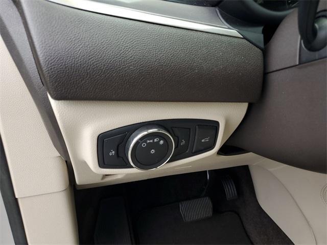 Photo of 2018 Ingot Silver Metallic Lincoln MKC