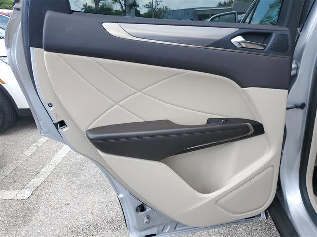 Photo of 2018 Ingot Silver Metallic Lincoln MKC