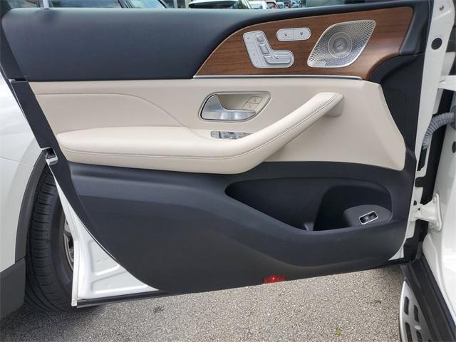 Photo of 2022 Polar White Mercedes-Benz GLE 350