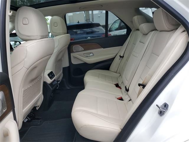 Photo of 2022 Polar White Mercedes-Benz GLE 350