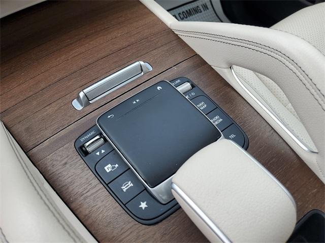 Photo of 2022 Polar White Mercedes-Benz GLE 350