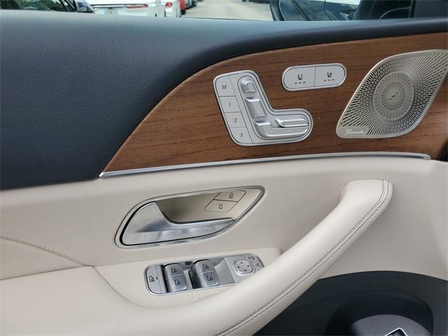 Photo of 2022 Polar White Mercedes-Benz GLE 350