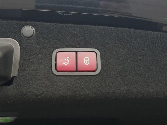 Photo of 2020 Black Mercedes-Benz S-Class