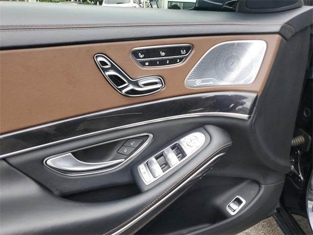 Photo of 2020 Black Mercedes-Benz S-Class
