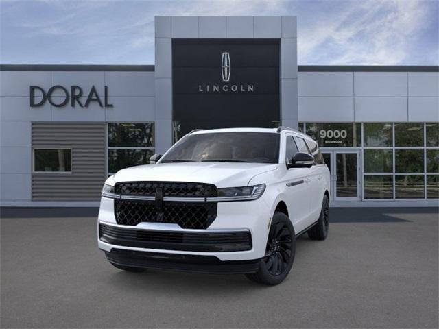 Photo of 2025 White Lincoln Navigator L