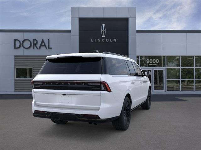 Photo of 2025 White Lincoln Navigator L