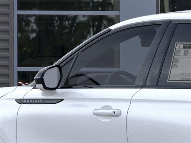 Photo of 2025 White Metallic Lincoln Corsair