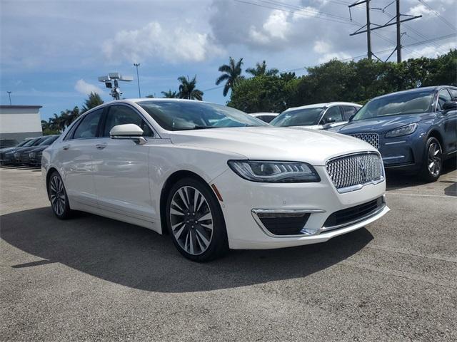Photo of 2020 White Platinum Lincoln MKZ Hybrid