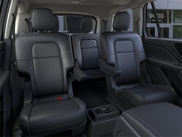 Photo of 2025 White Lincoln Aviator