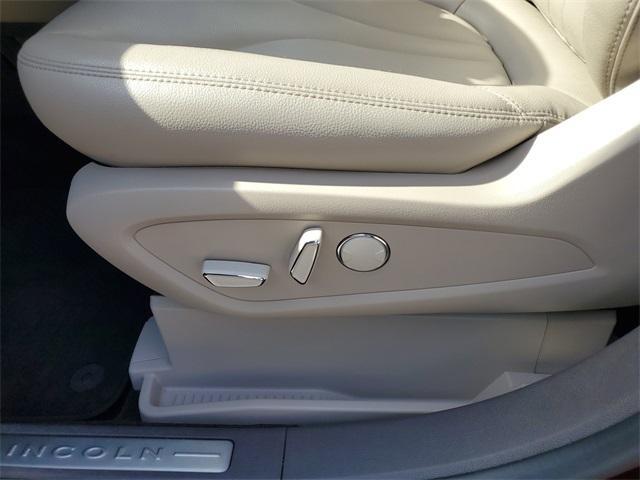 Photo of 2023 Burgundy Velvet Metallic Tinted Clearcoat Lincoln Nautilus
